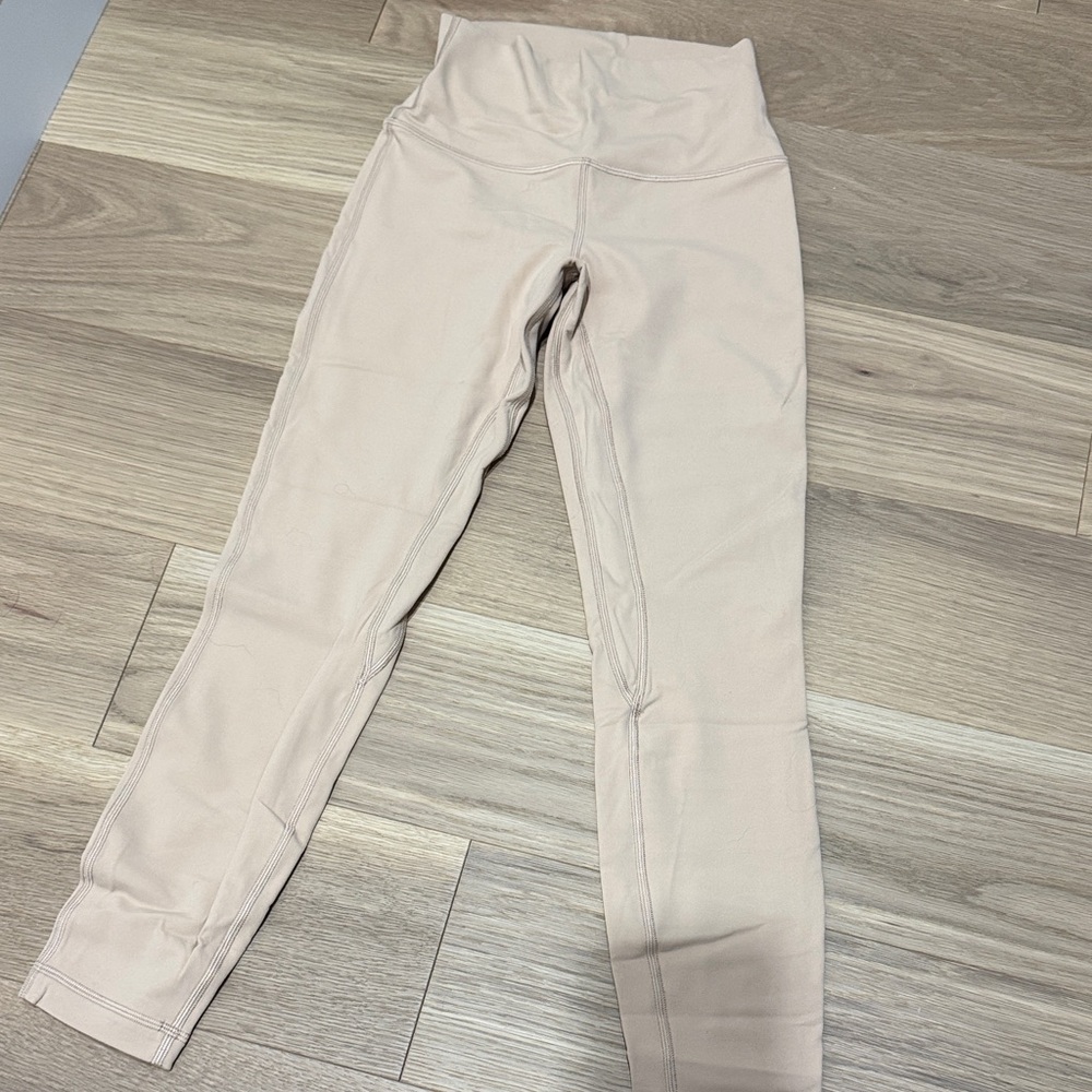 LULULEMON ALIGN TIGHTS SIZE 4 (in nude)
